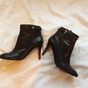 Nine West Leather Ankle Boots  8.5.